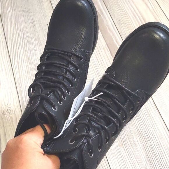 (56-1447) Amazon Essentials Women's Lace-Up Combat Boot Sz 5 - Picture 8 of 11